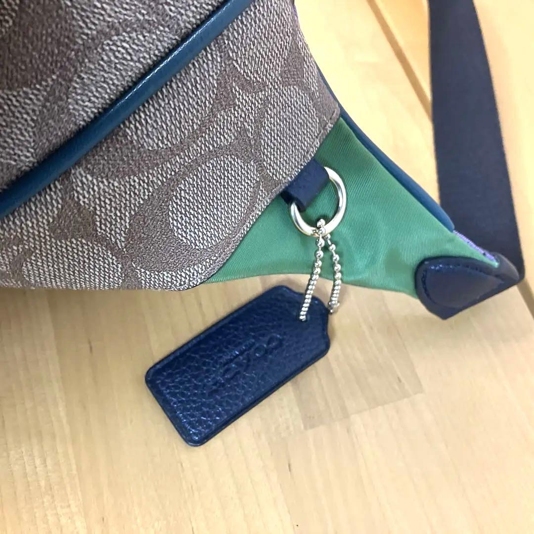 【美品 】COACH コーチ PVC シグネチャー ボディバッグ ウエストバッグ