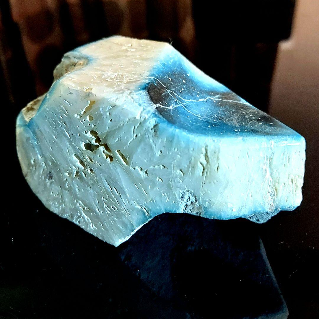 綺麗な色合い♪大きな激レア石 ブルーアイス グレイシアライト 表面磨き 307