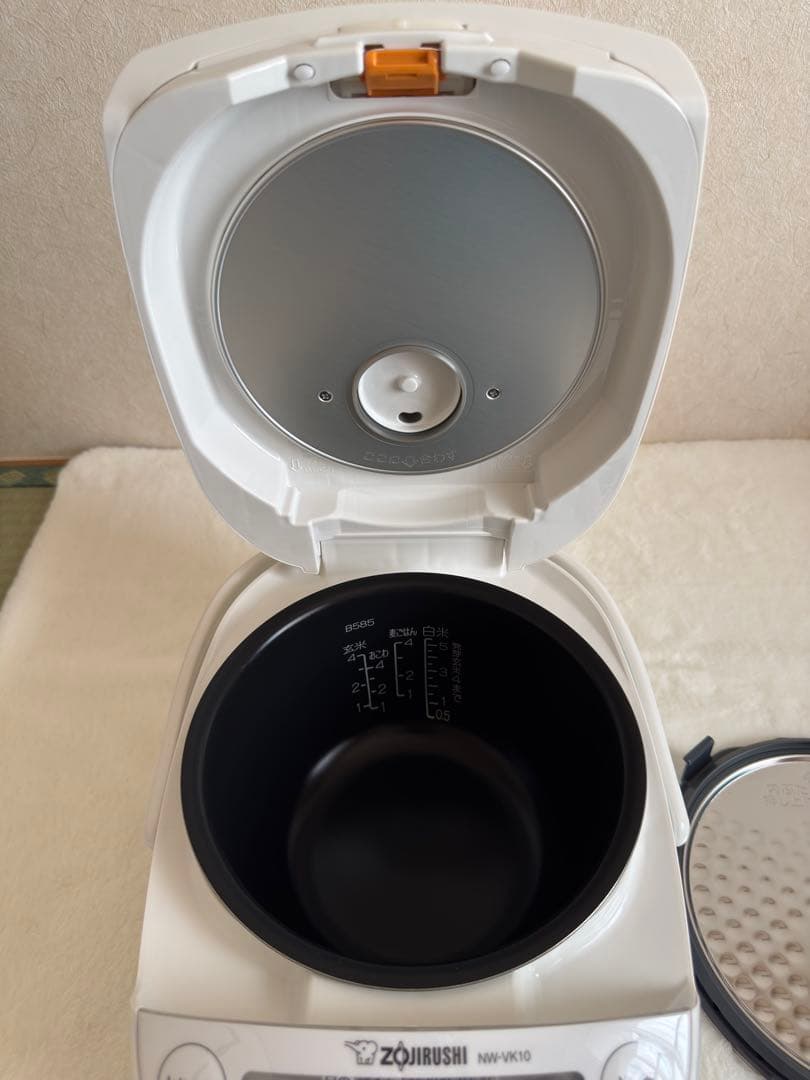 象印 NW-VK10 新製品 IH 炊飯ジャー 炊飯器 5.5合 美品 3年保証