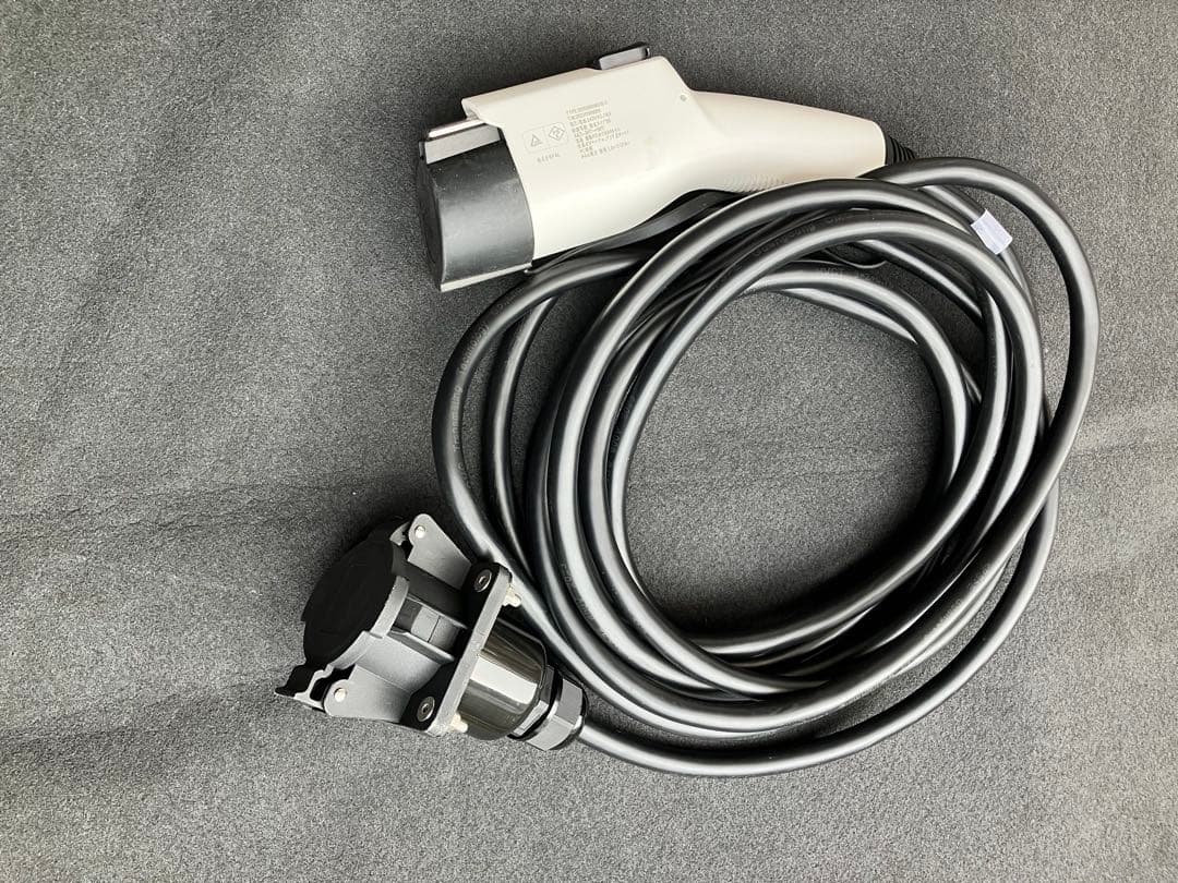 リ*ー様 EV充電ケーブル200V普通充電 約6m