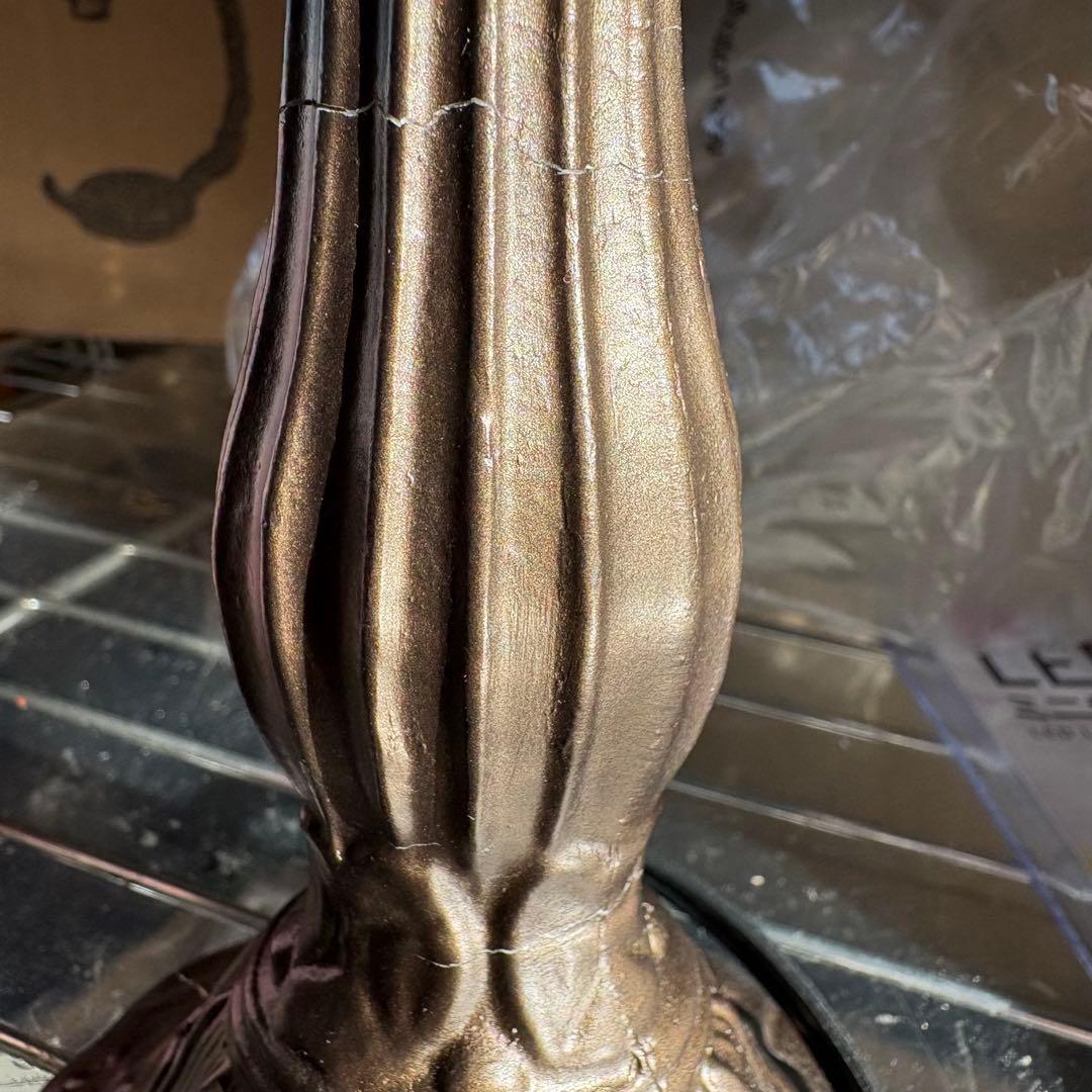 ステンドランプ 新品未使用難あり　ピンク系　バラ　薔薇　卓上　スタンド　ライト