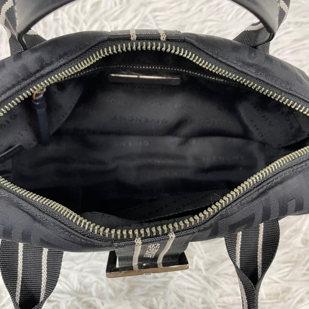 GIVENCHY 総柄4Gロゴ　ハンドバッグ　肩掛け　ベルトバックル