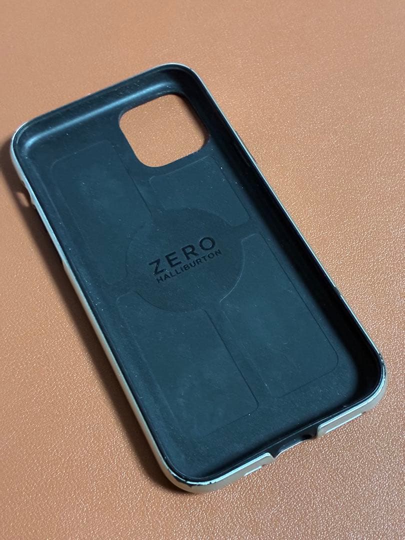 iPhone 11 Pro 256GB シルバー　バッテリー90%