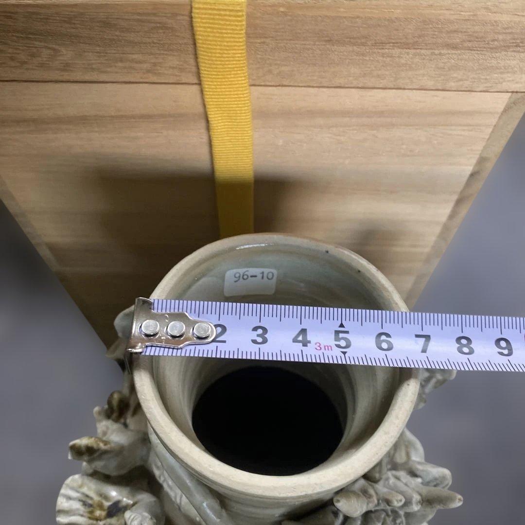 中国美術　骨董品　人物壺　貴重　箱付き