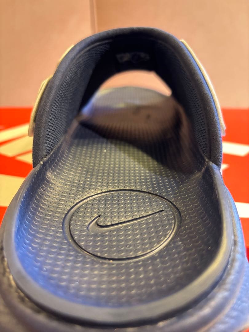 #新品未使用Nike AIR MOREアップテンポスポーツサンダル ネイビー30