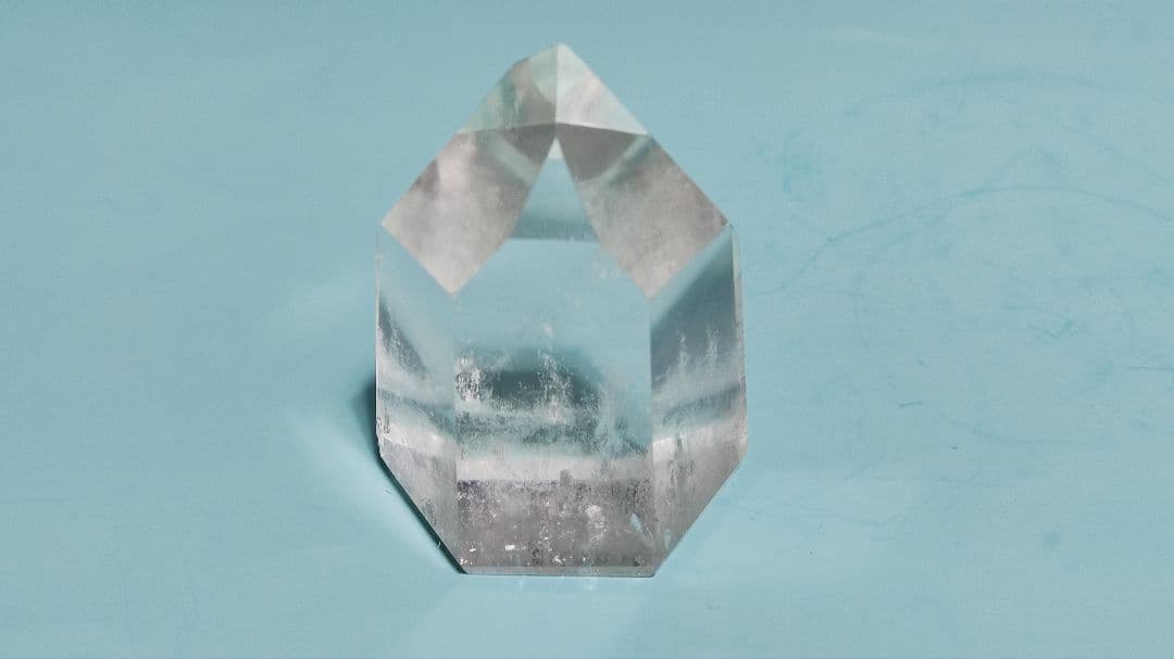 パワーストーン　天然石　エンジェルラダー入り水晶　ポイント　124g　No118