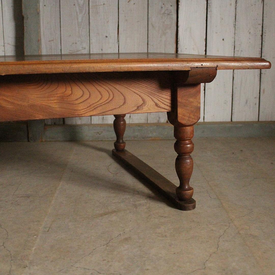 雰囲気の良い古い木製の机　引き出し2杯　ローテーブル　作業台　古家具　古民家