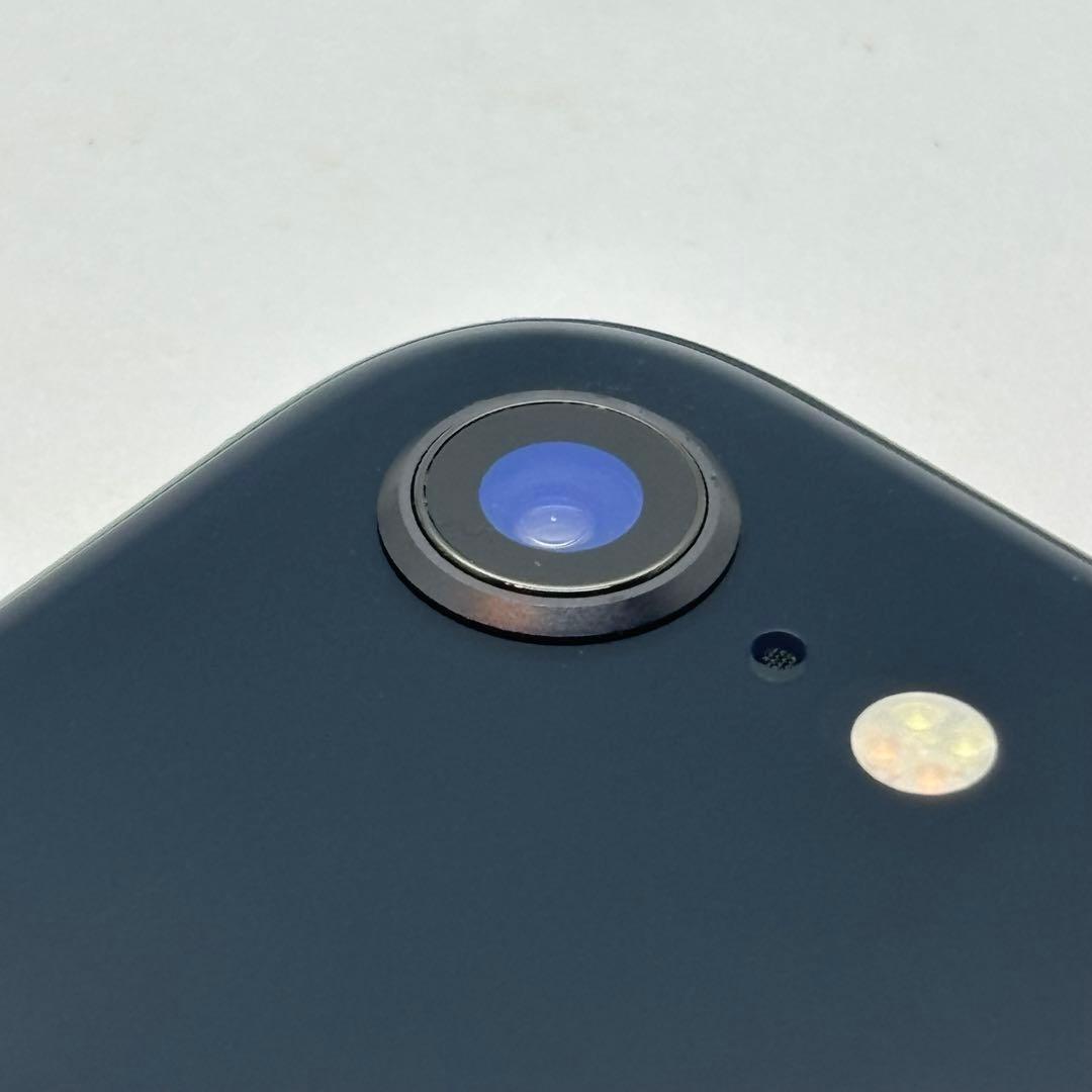 整備済美品 iPhone SE3 256GB 外装新品 FB0711017