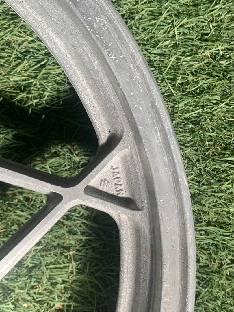 送料込み　GS400 ホイール　前後　スズキ