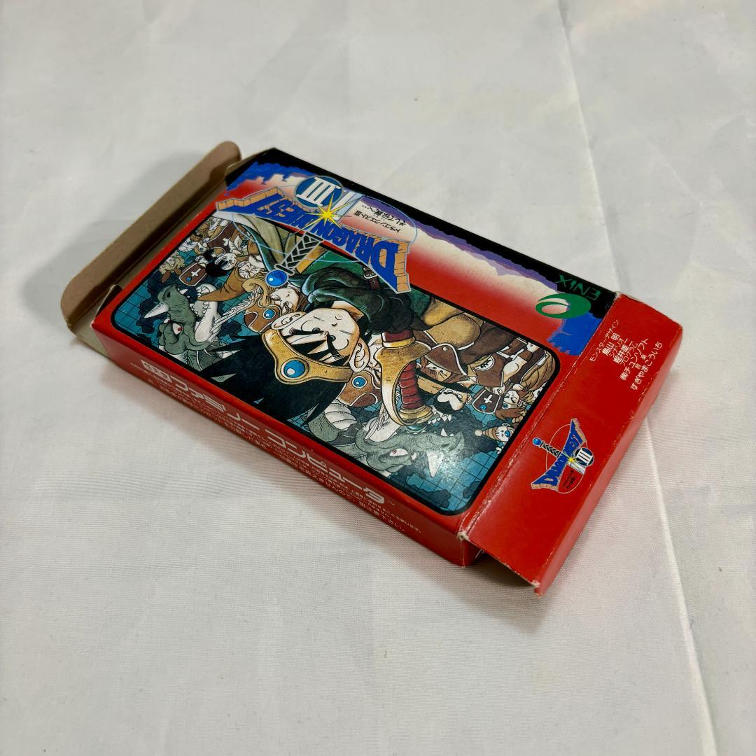 新品未使用★ファミコンカセット ドラゴンクエストIII そして伝説へ…