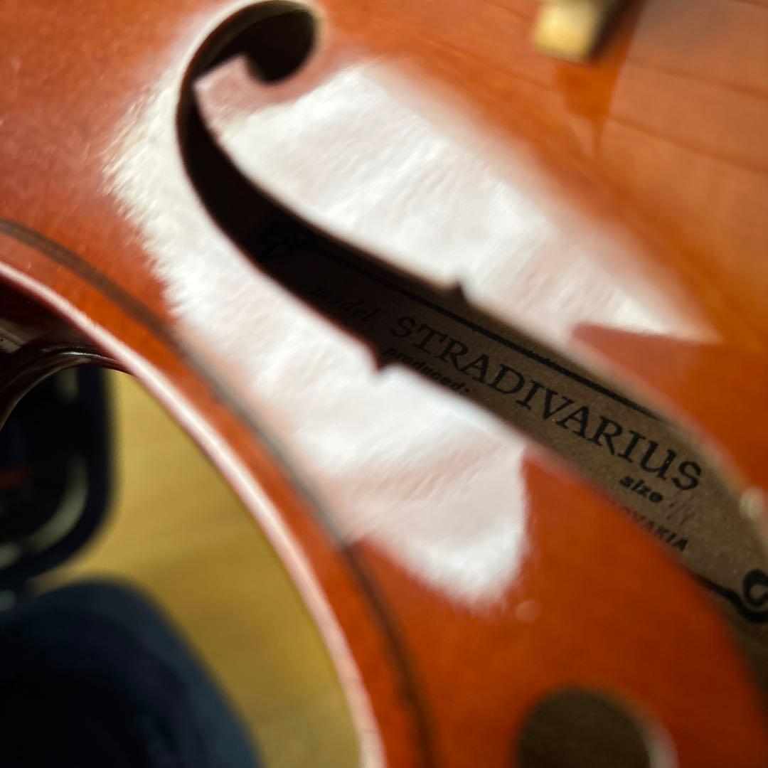 バイオリン本体 ケース付き　STRADIVARIUS型