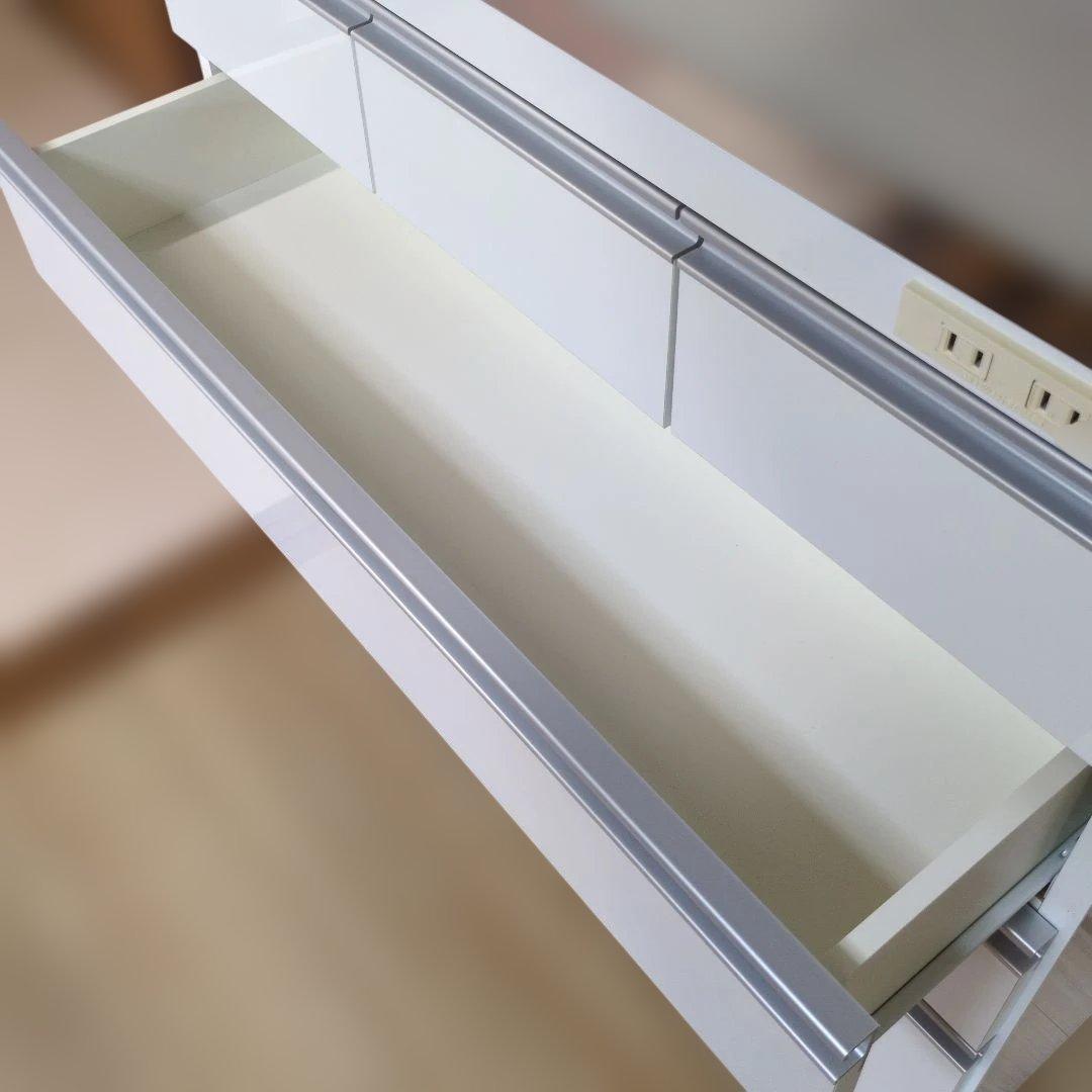 キッチンカウンター 薄型 天板ステンレス鏡面仕上げ