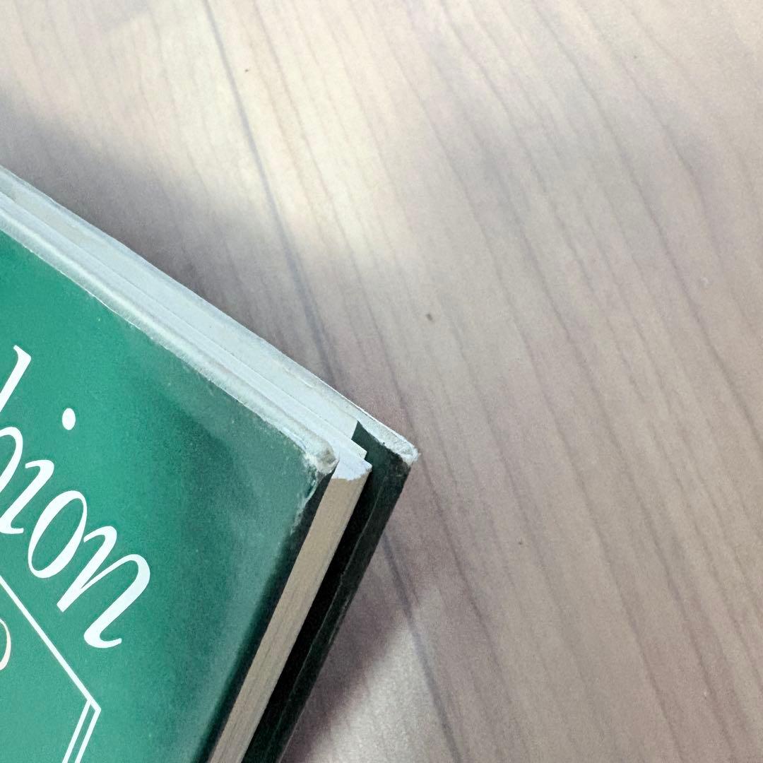 【洋書】Lace in Fashion by Pat Earnshaw