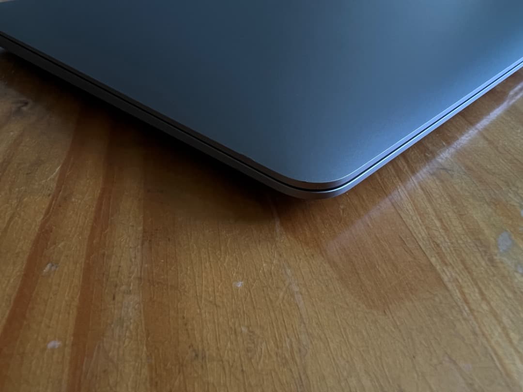 MacBook Air 2020 M1スペースグレー