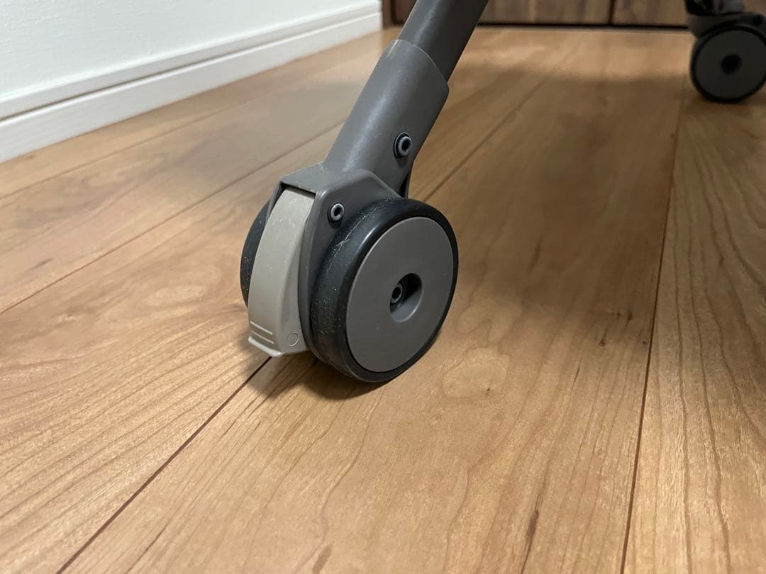 コンビ 美品 電動 ハイローチェア ネムリラ AUTO SWING グレー