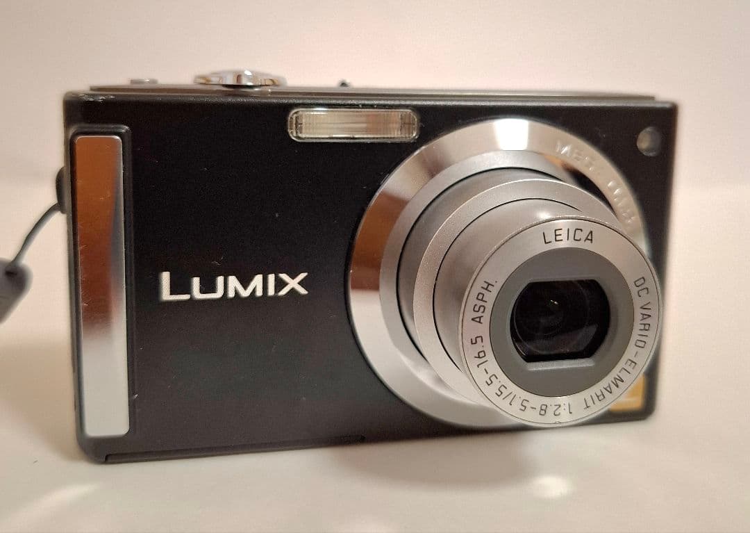 [美品]パナソニック Panasonic Lumix DMC-FS3 コンデジ