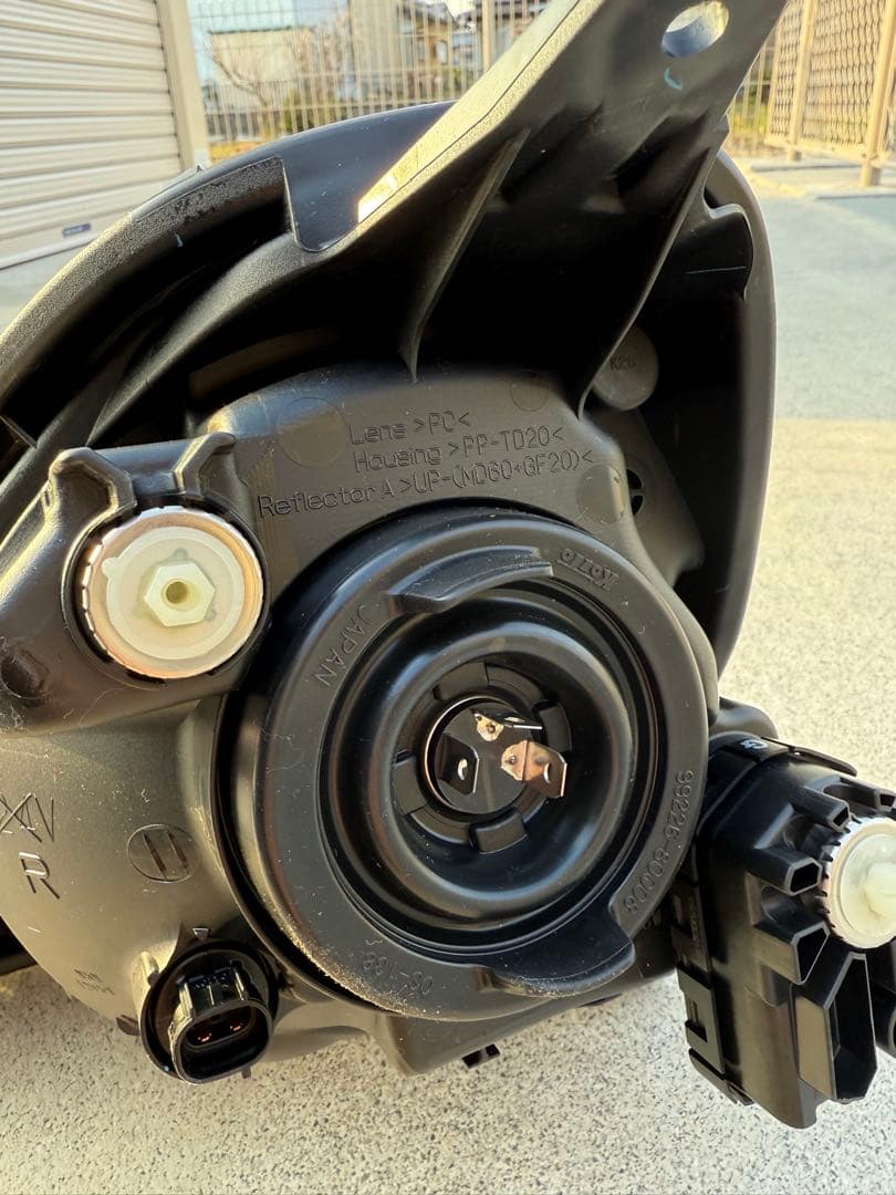 ダイハツ ミライース純正 新品 未使用 ヘッドライト 右側用 クリア ※送料無料