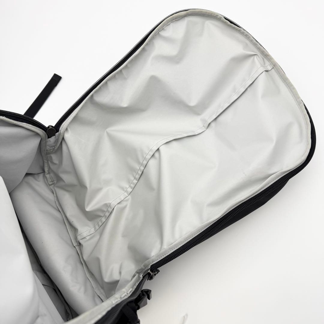 ARC’TERYX MANTIS 26 BACKPACK 黒