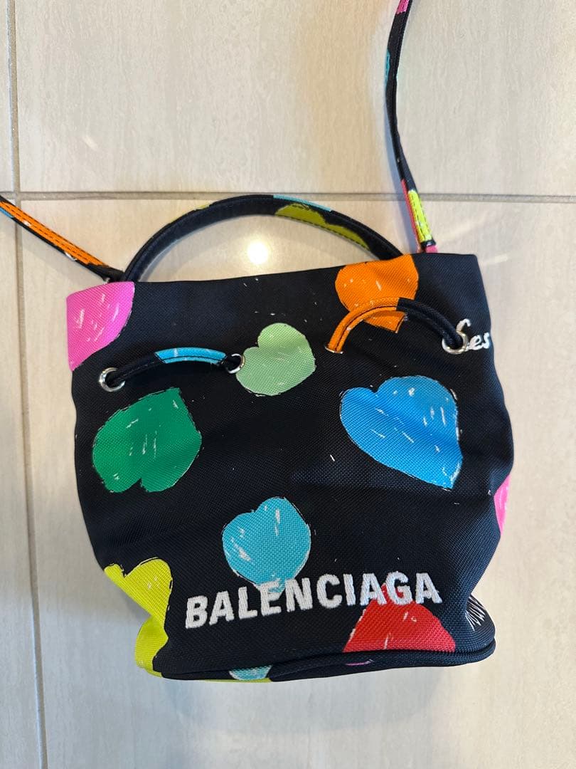 nari.　BALENCIAGA Wheel XS ハート柄