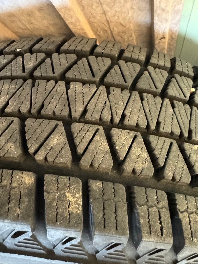 17インチスタッドレスタイヤ　ホイール４本セット　ウェッズ