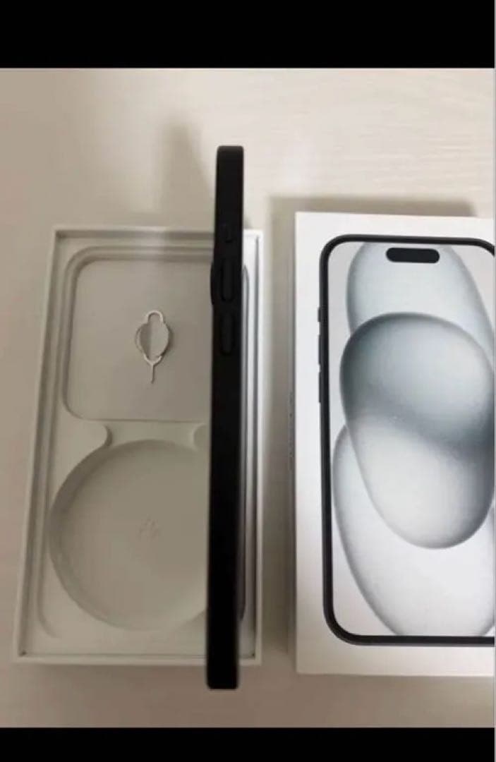 iPhone 15 128GB SIMフリー 本体　すぐに発送可