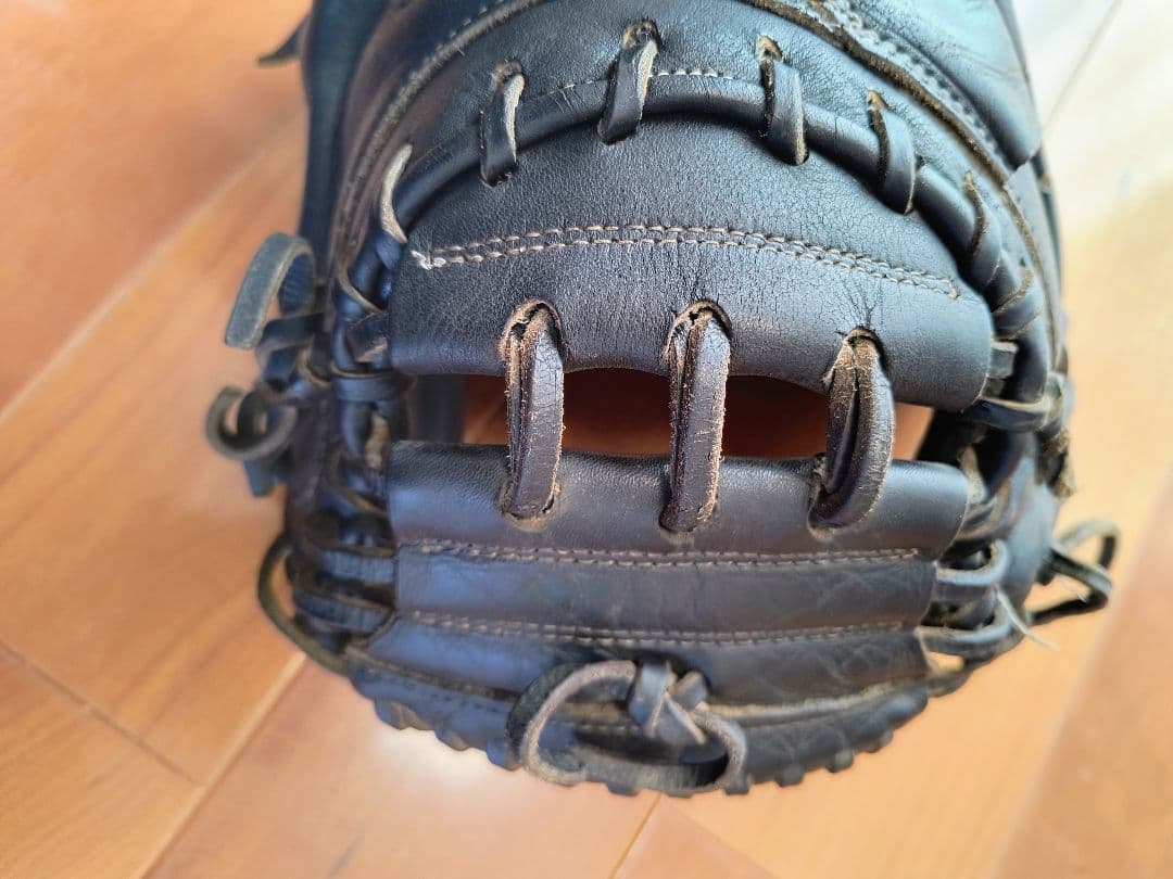 ハイゴールド 軟式キャッチャーミット　グローブ 己極　嬉しい型良好！　M球おまけ