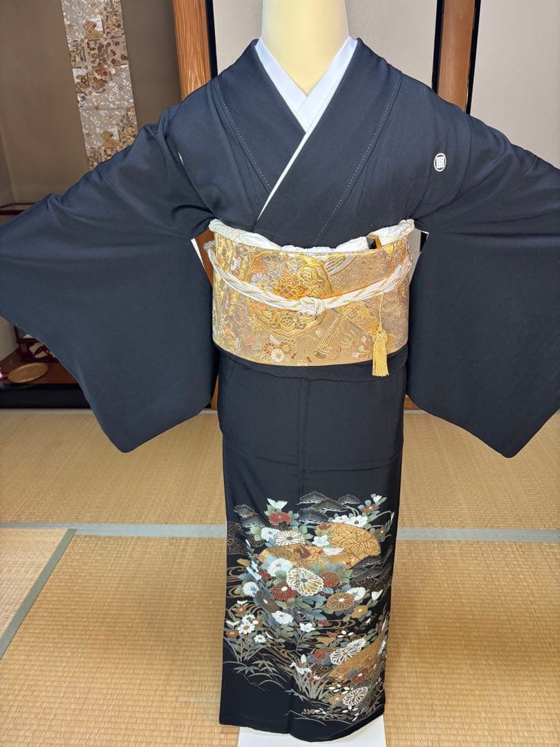 正絹豪華黒留袖6点フルセット　留袖　 袋帯　長襦袢　帯締め　帯揚げ　末広