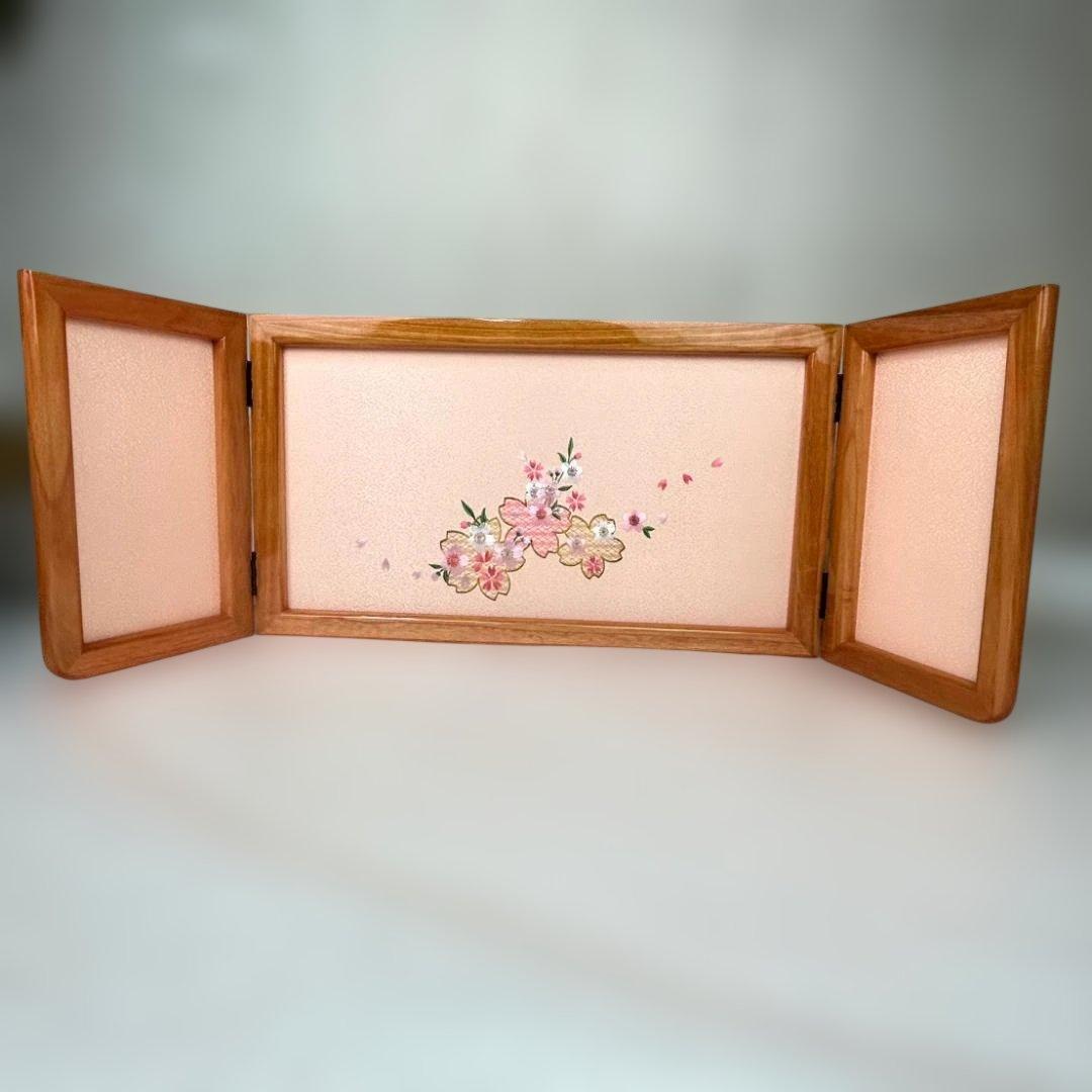 【高級品】雛人形　小木人形　親王飾り男雛と女雛　ひゐな　龍飛作　屛風付き