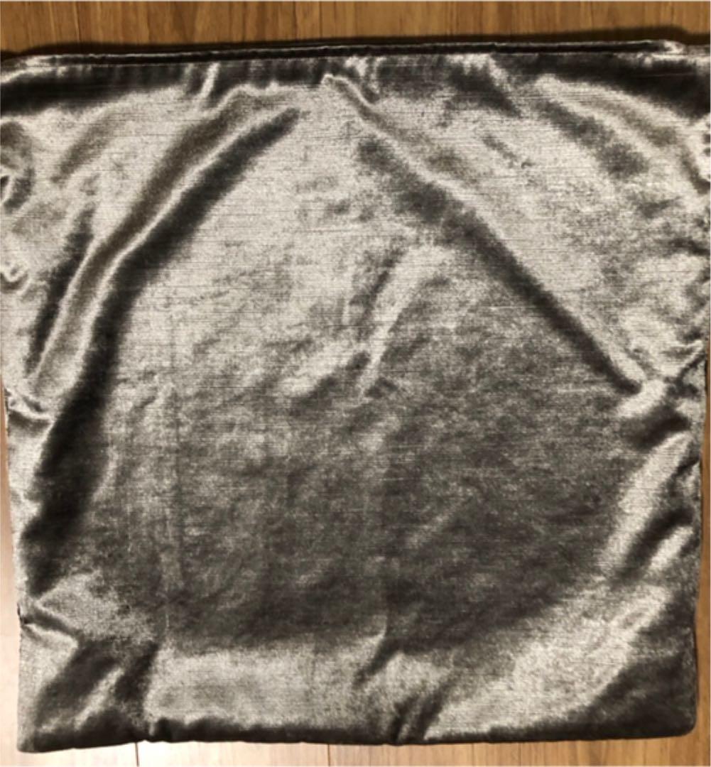 美品！大塚家具 ビジュー付きクッションカバー