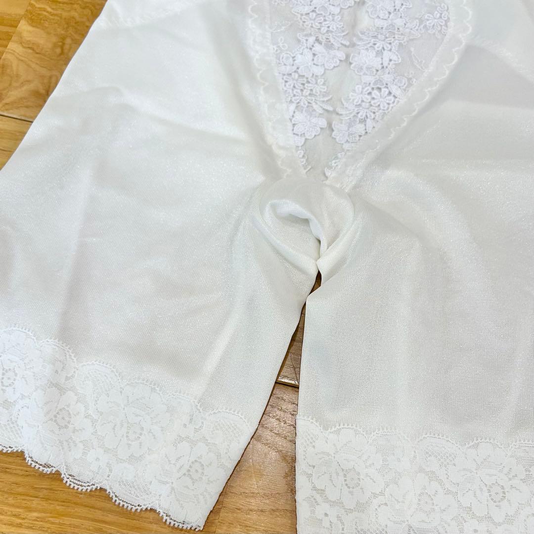 Wacoal ワコール　ブライダルインナー【ブラE65/ニッパー・ガードル64】