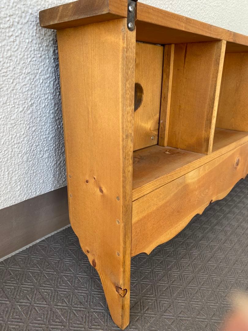 木製 カントリーシェルフ 飾り棚 ハート型収納扉 カントリーラック