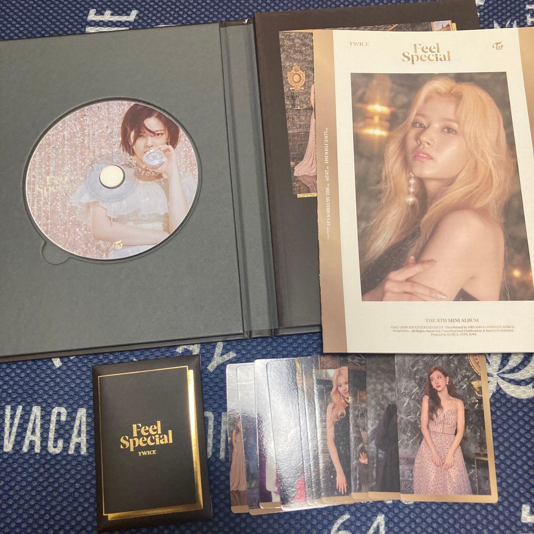 TWICE アルバム まとめ売り　トレカ120枚ほど付き　アルバム15枚