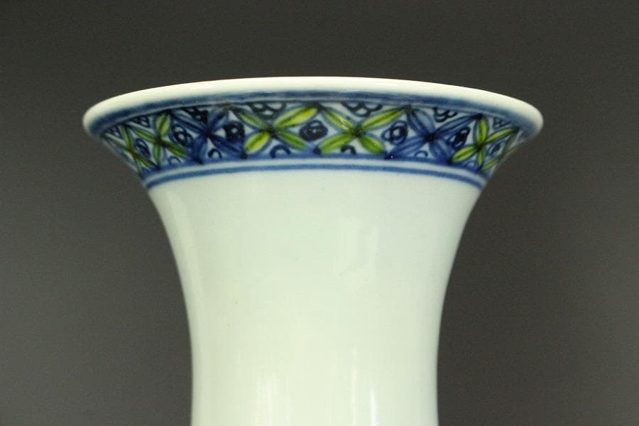 中国美術 色絵 花瓶(ZE721)