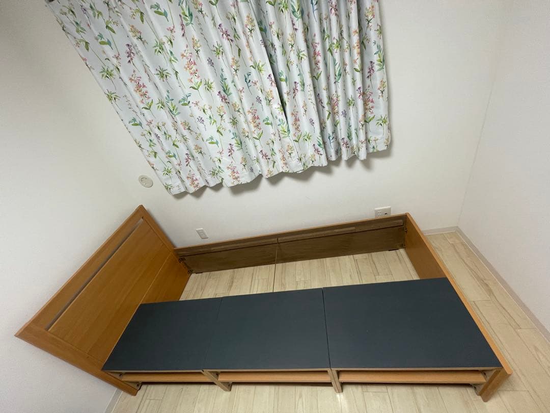 収納付きシングルベッド