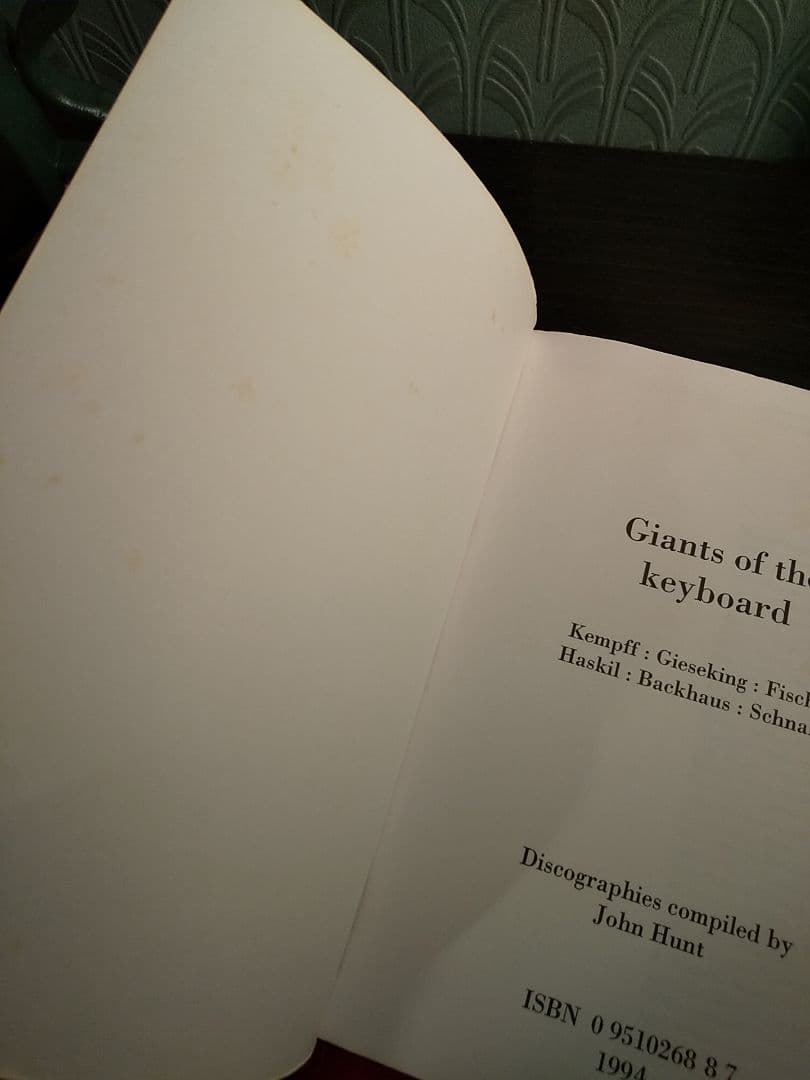 洋書「鍵盤楽器界の巨匠たち」「続・鍵盤楽器界の巨匠たち」編集= ジョン・ハント