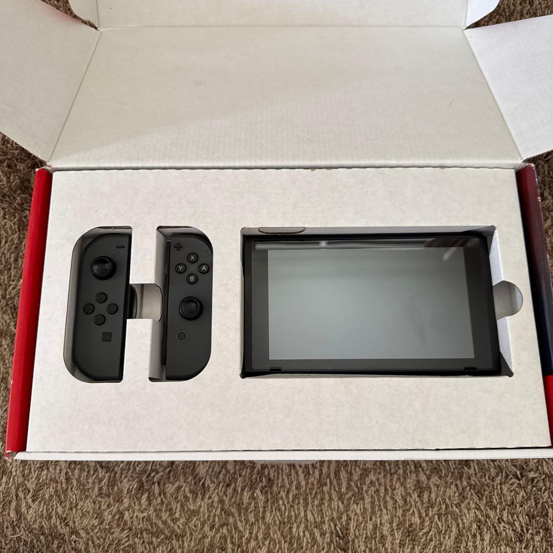 Nintendo Switch 本体 + ゲーム2本 + ケース