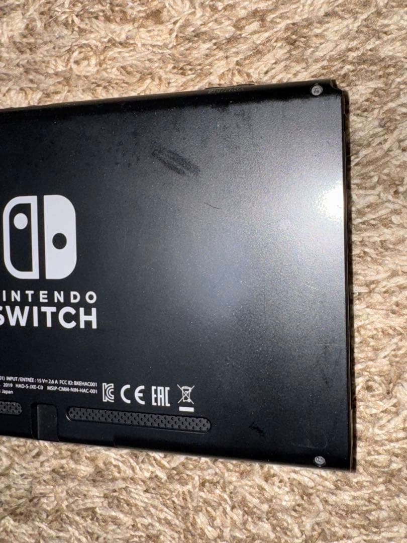 Nintendo Switch 本体 + ゲーム2本 + ケース