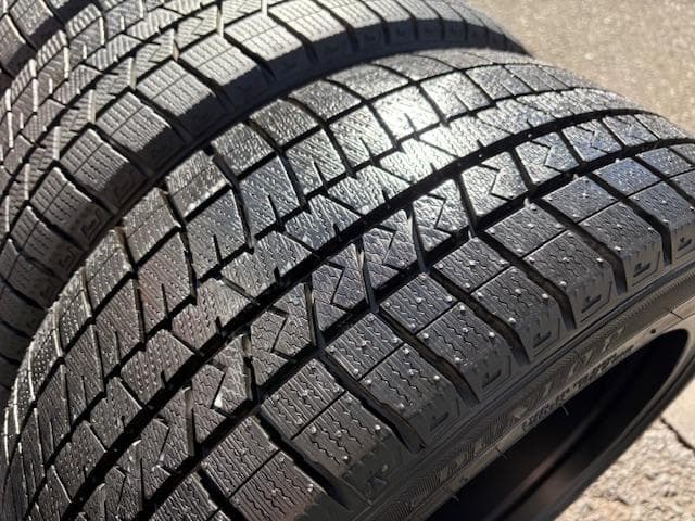 バリ山スタッドレス BMW 1シリーズ(F40) 2シリーズ ケレナーズ エルツ