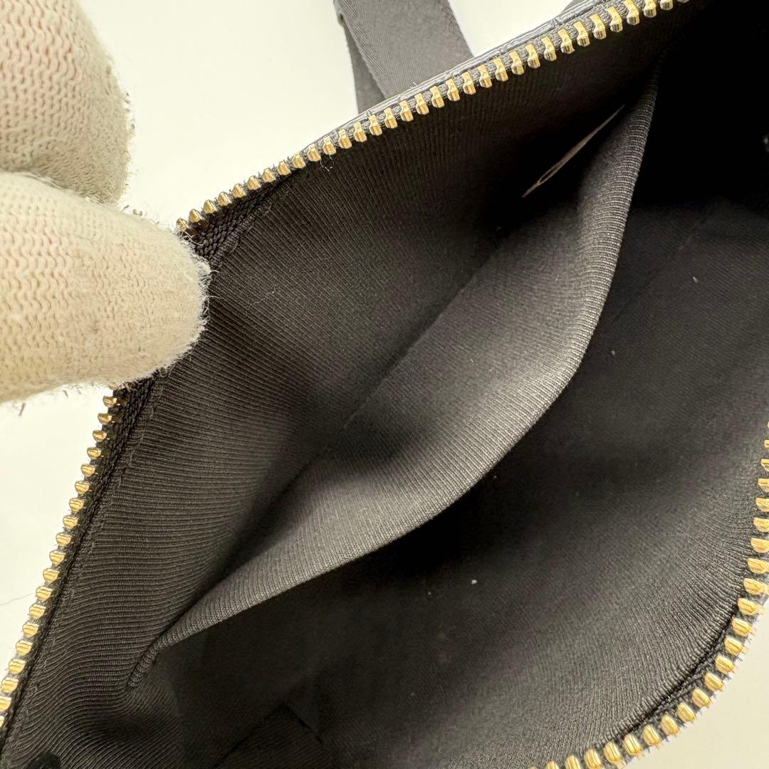 美品✨フルラ ショルダーバッグ アテナ アーチロゴ ゴールド金具 ブラック