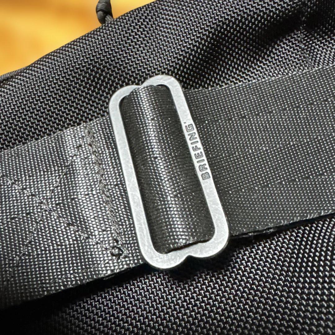 バッグ BRIFING SLING BAG