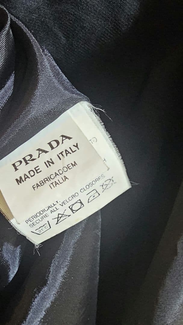 【 PRADA 】 プラダ バックプリント ロゴ ナイロンジャケット パーカー付