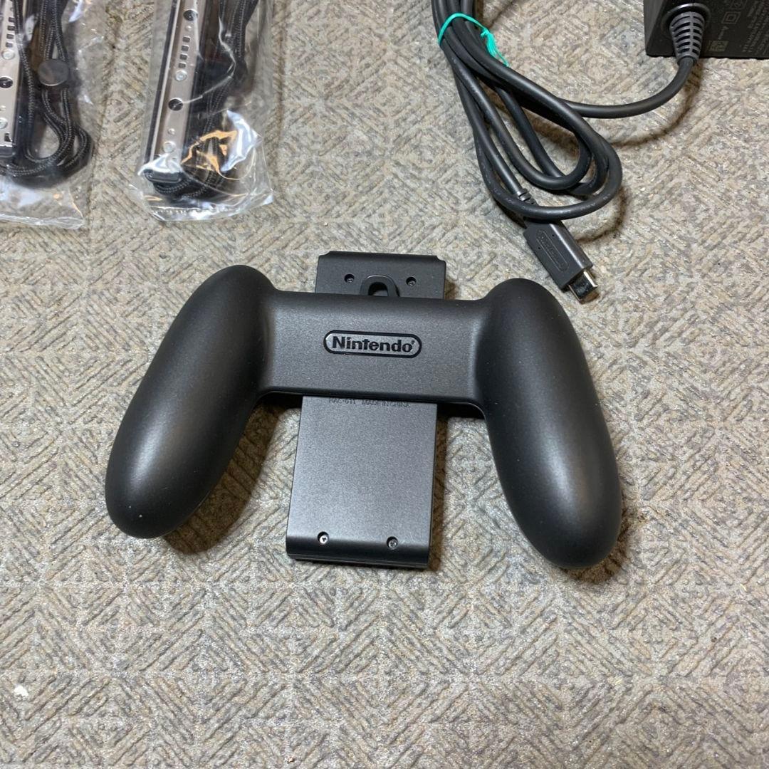 J339\" 初期化済 Nintendo Switch ネオンレッド ブルー