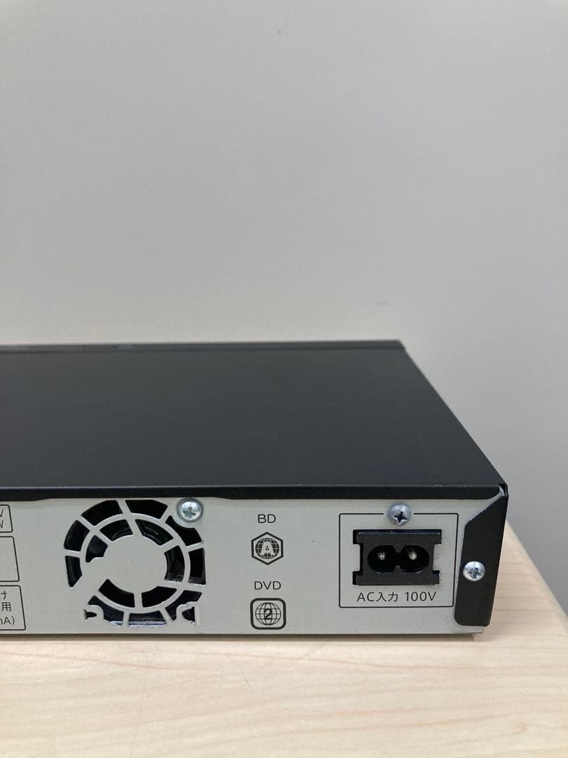 めっちゃ綺麗　リモコン新品　シャープ　AQUOS ブルーレイ　BD-NW510