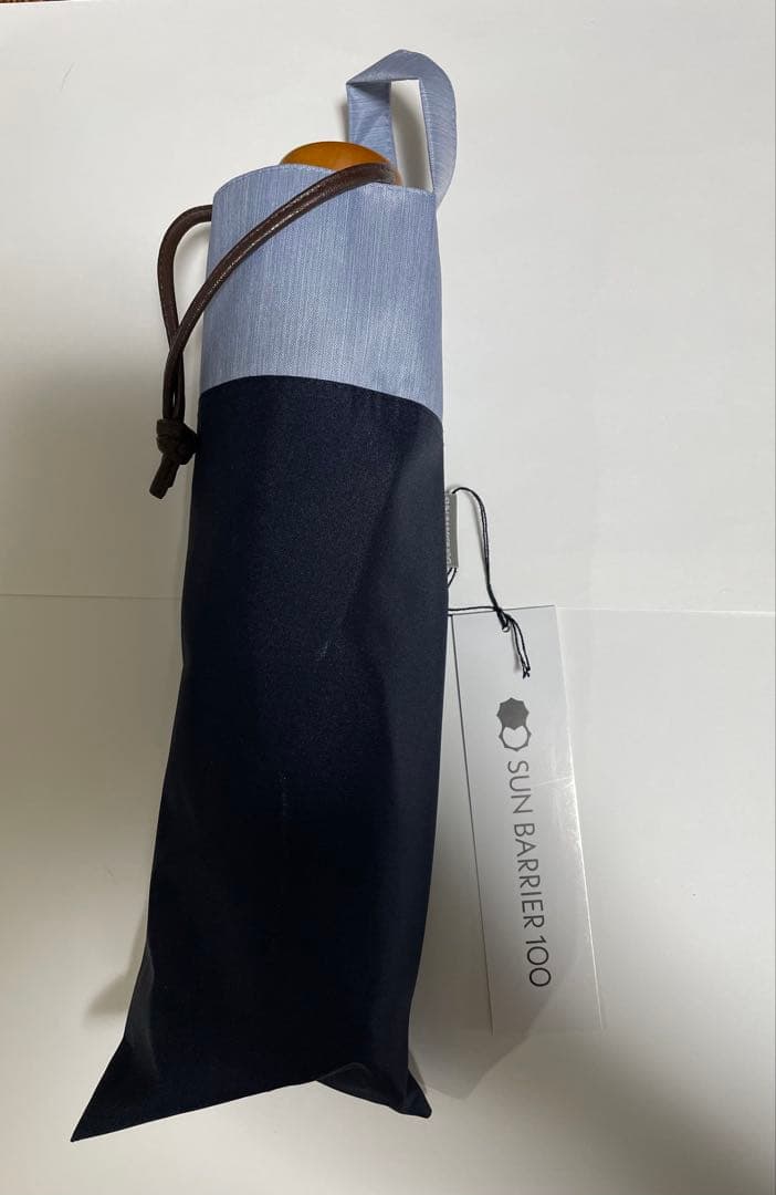 サンバリア 折りたたみ日傘 ３段折 / コンビ ネイビー 美品 サンバリア100