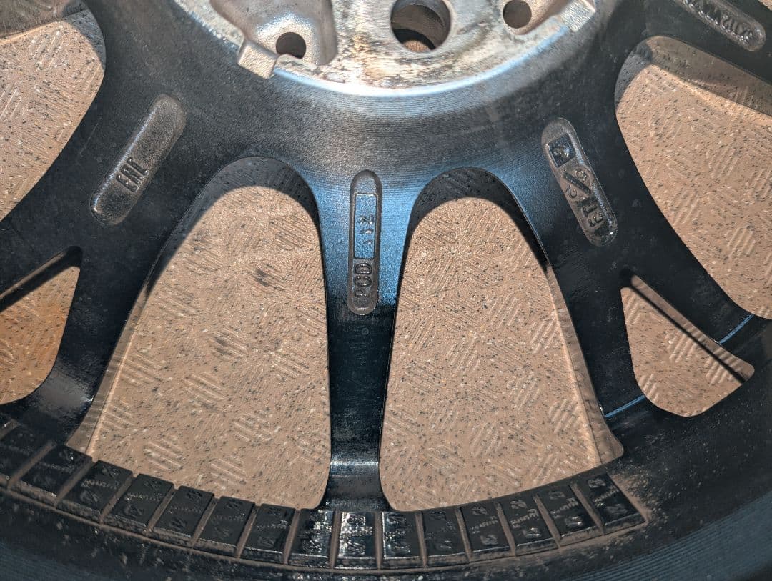 昨日購入してくれた人限定 すみません名前忘れました。 ２個口で