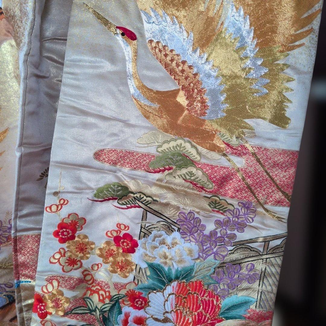 打ち掛け　裾引き　振袖　金色　舞台衣装　フキ