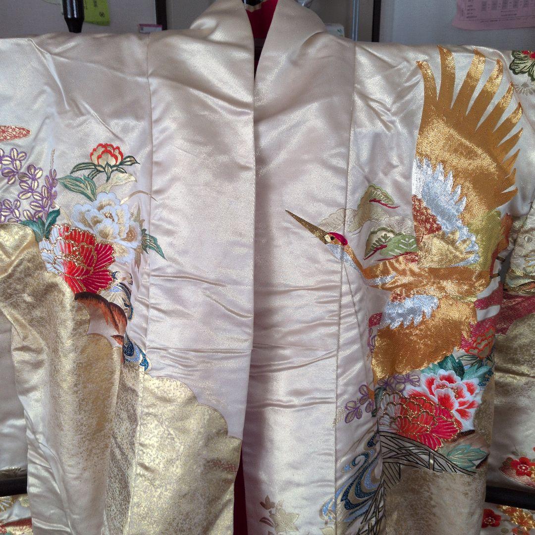 打ち掛け　裾引き　振袖　金色　舞台衣装　フキ