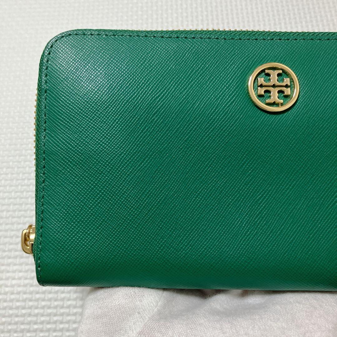 未使用TORY BURCHトリーバーチレザーラウンドジップ長財布　グリーン　緑