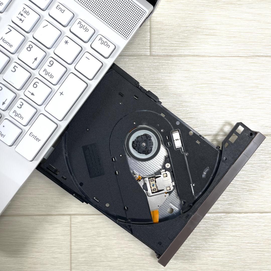 富士通 i3 高速SSD＋HDD メモリ8 windows11ノートパソコン