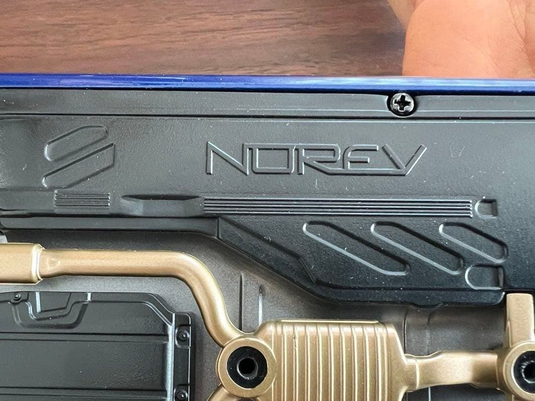 ベンツ　Cクラスモデルカー　濃紺　スケール 1/18　レプリカ